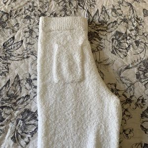 P’tula Plush Joggers in White